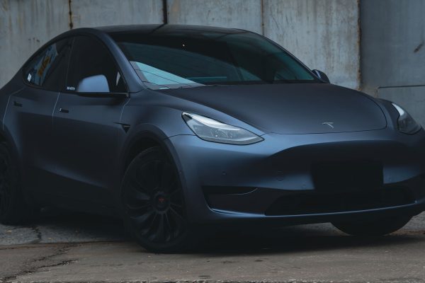 The Latest Trends in Auto Glass Technology: What to Expect in 2025